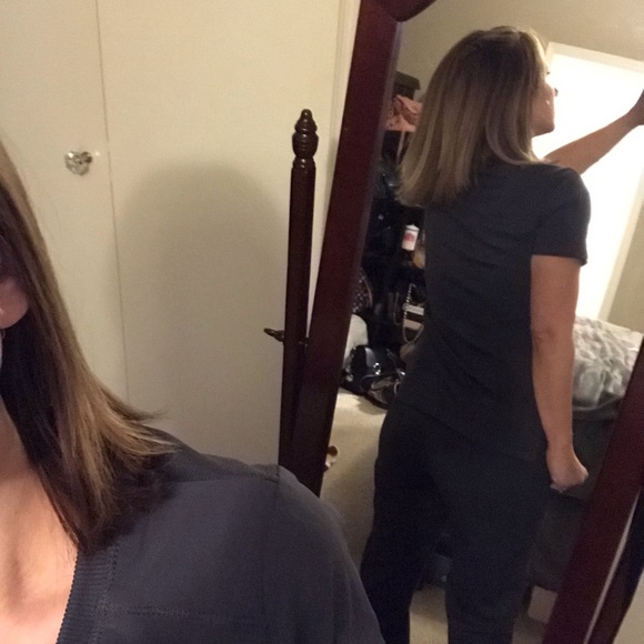 Cherokee scrub sets in various colors - Picture 3 of 8